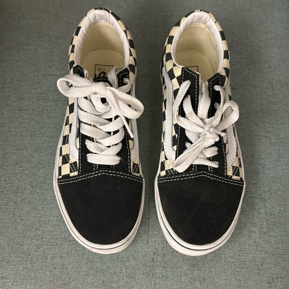 Girls Size 2 Vans BNWOT ❤️❤️ - Picture 1 of 5